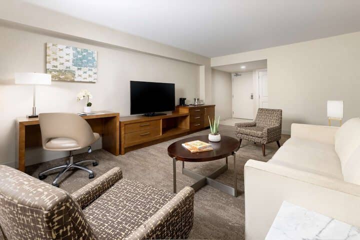Room 10 of 67
